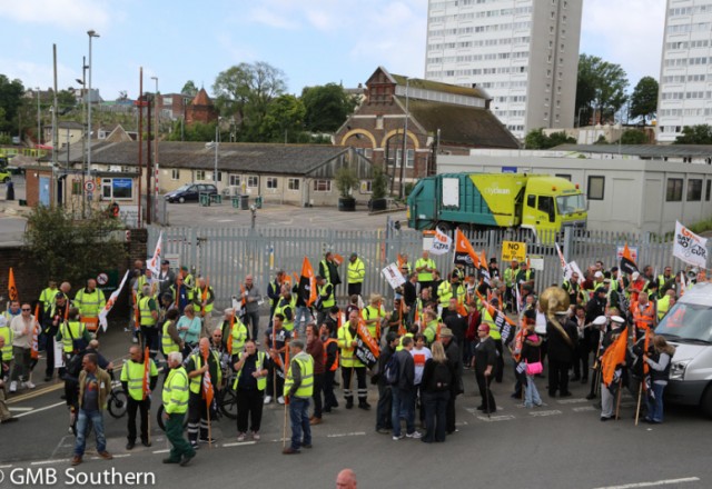 Brighton CityClean on strike March June 2013