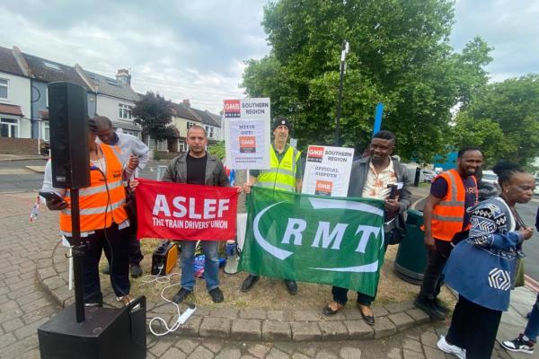 South London hospital workers plan joint demo with striking train drivers
